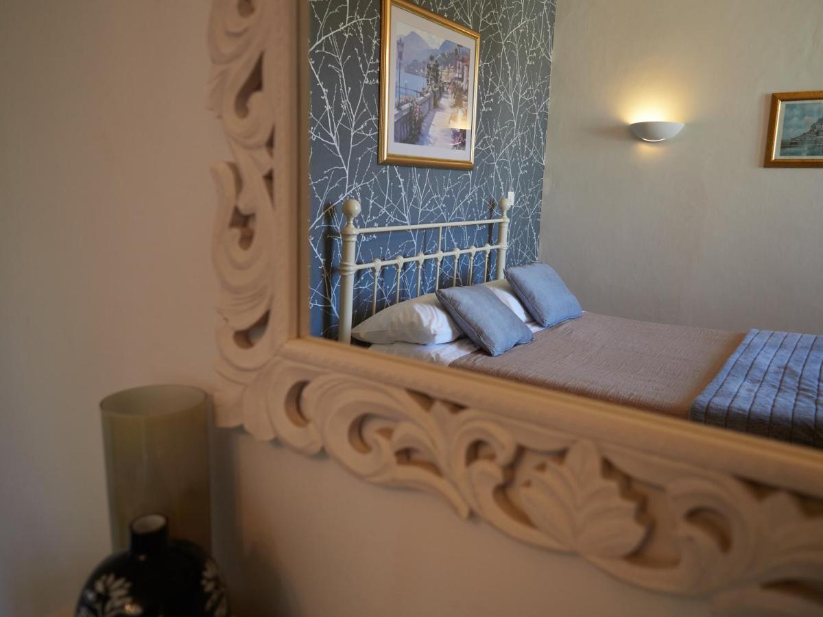 Pont Vieux Chambres D'Hotes Confolens Esterno foto