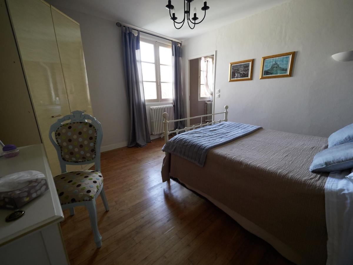 Pont Vieux Chambres D'Hotes Confolens Esterno foto